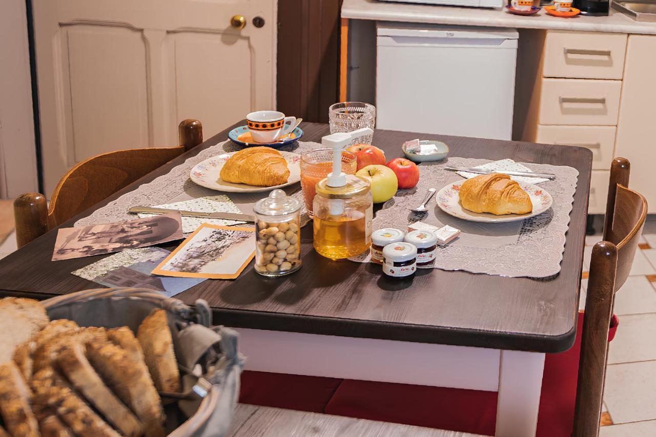Bed & Breakfast Gabriella Exilles Eksteriør billede