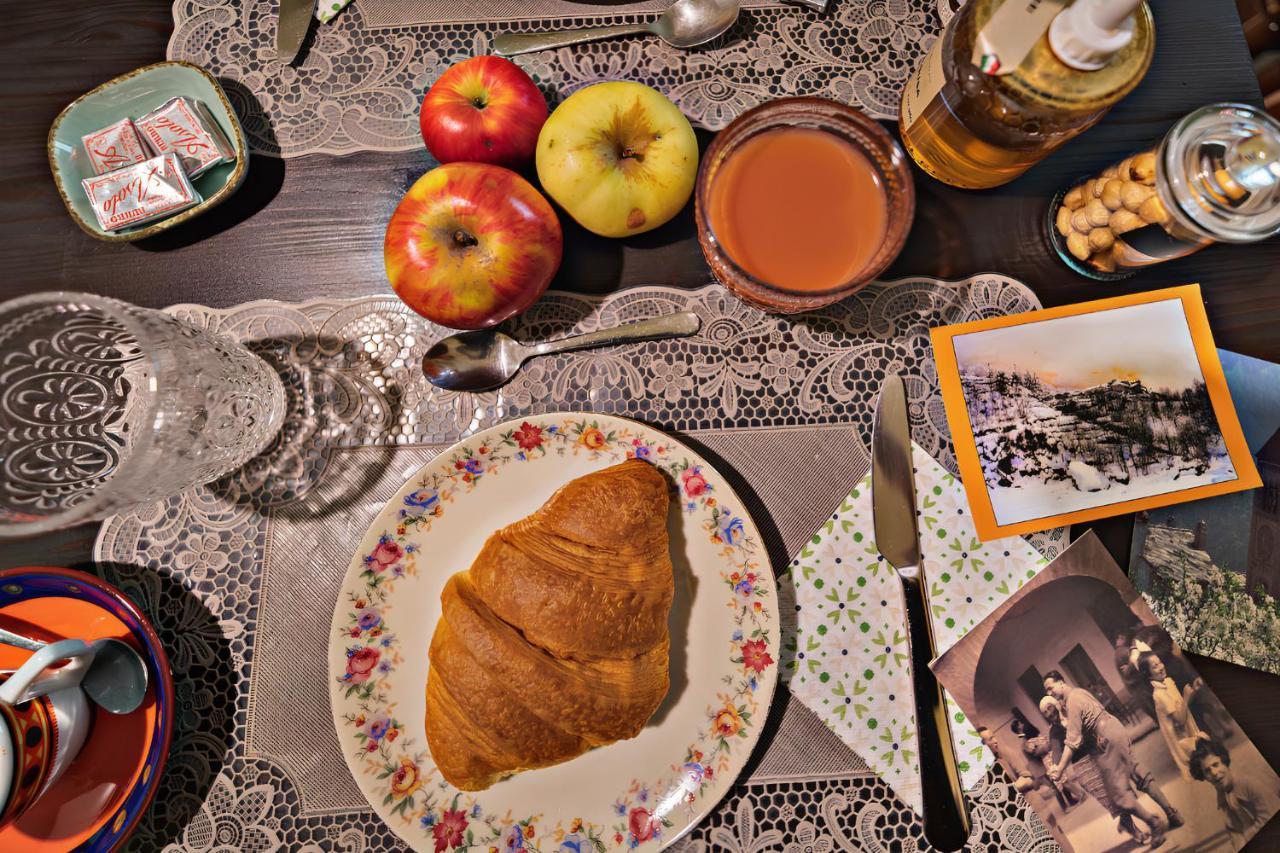 Bed & Breakfast Gabriella Exilles Eksteriør billede