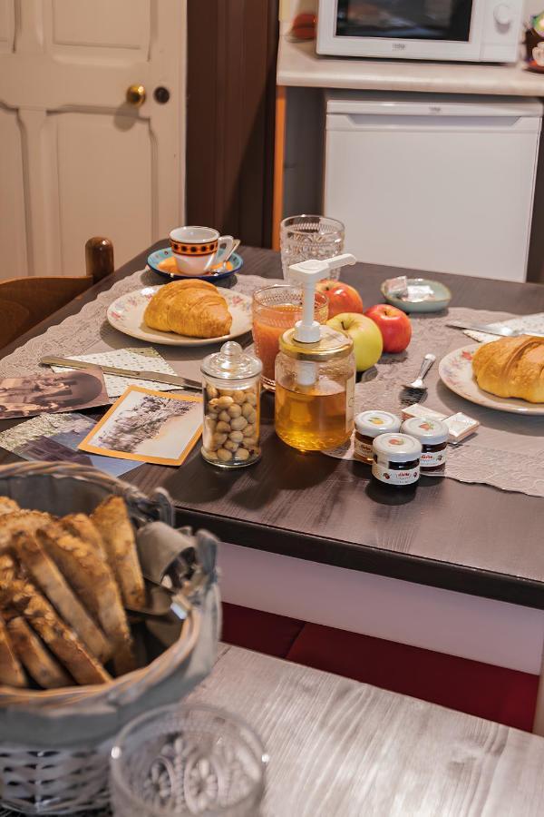 Bed & Breakfast Gabriella Exilles Eksteriør billede